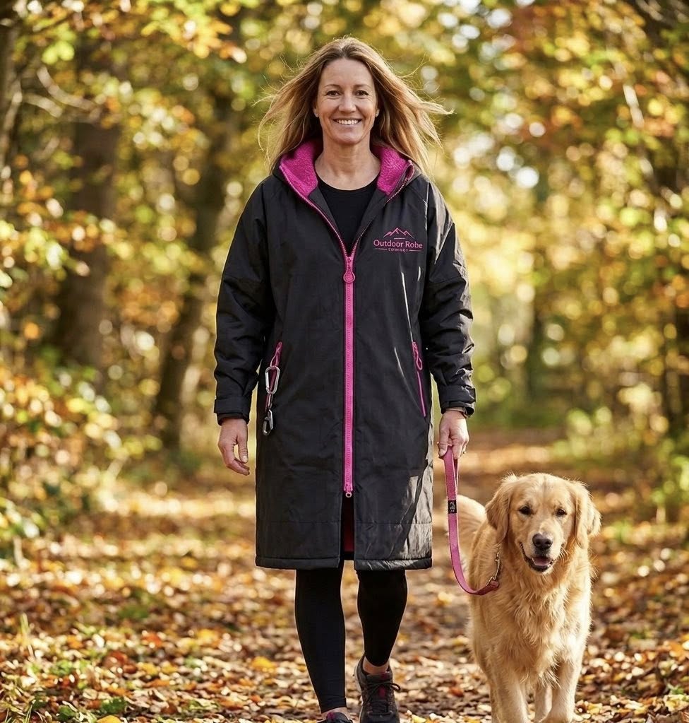 Adults Outdoor Robe - Black & Pink